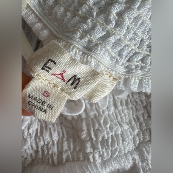 White Shirt Blue Embroidery E&M Size S - Picture 3 of 5